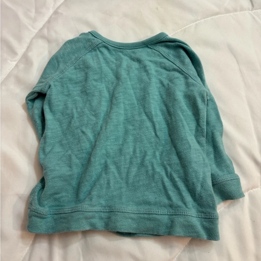 GAP Kids Teal Sweatshirt size 6-12 months- cute and cozy